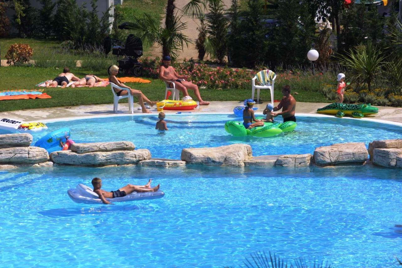 Camping Bella Italia In Peschiera Del Garda - Gardasee 아파트 외부 사진