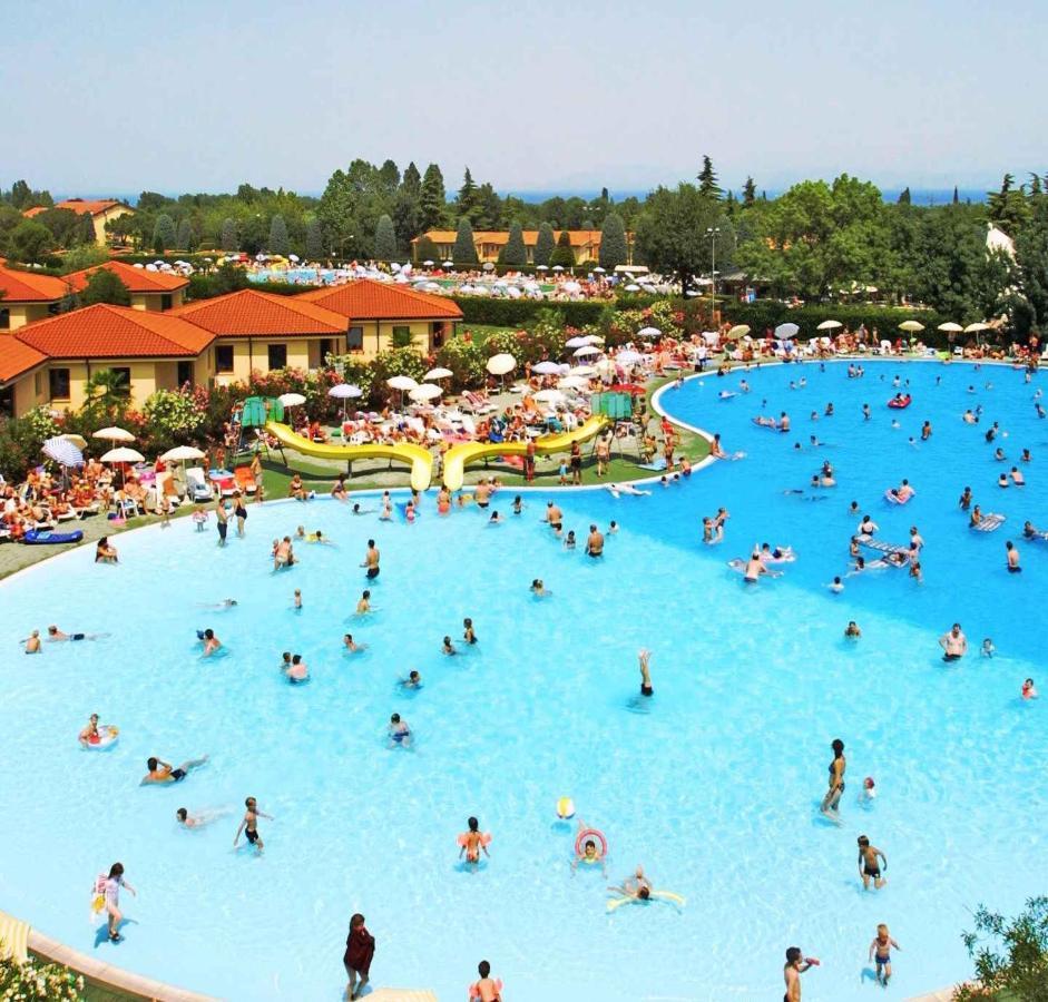 Camping Bella Italia In Peschiera Del Garda - Gardasee 아파트 외부 사진
